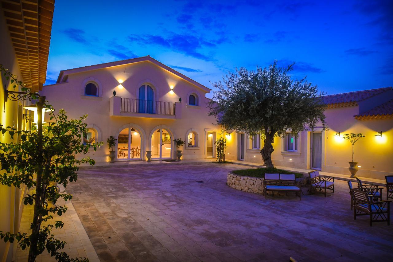 Baglio Genovesi Bed and Breakfast Noto Buitenkant foto